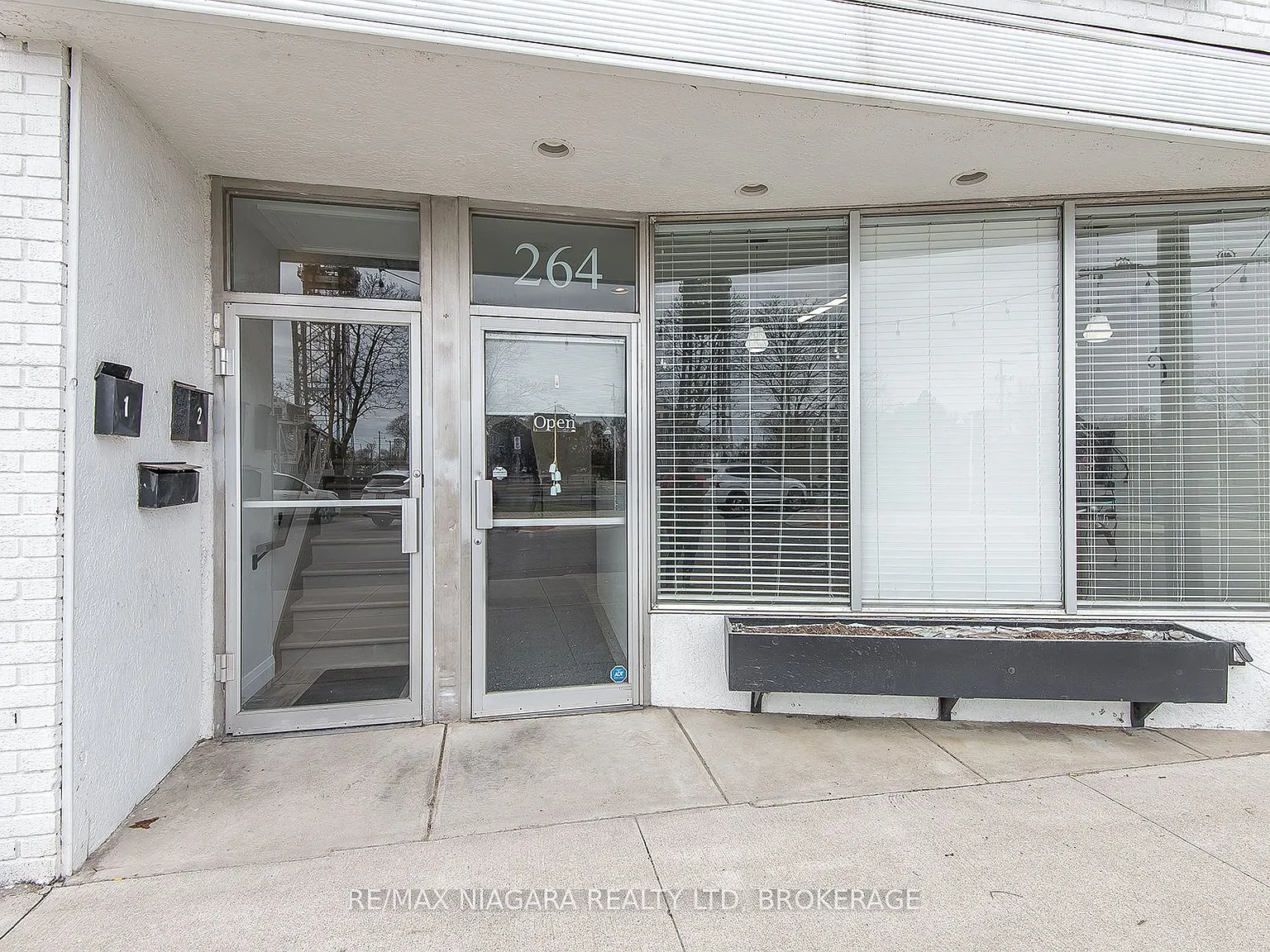 2 bed, $1,495 — Photo 2