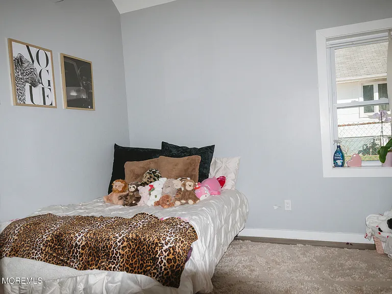 295 Roosevelt Ave — Photo 29