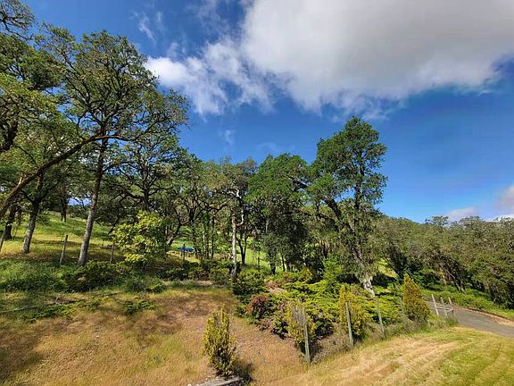 2nd image of 1900 Ridge Rd #B