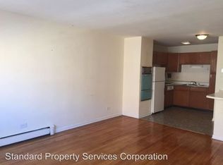 2409 W Balmoral Ave APT 1A, Chicago, IL