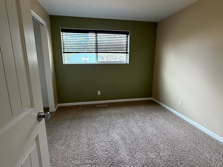 2920 N Pauley Dr — Photo 10