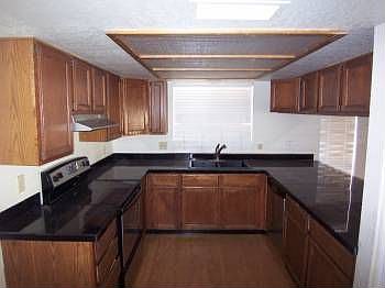 5th image of 3116 E Emelita Ave