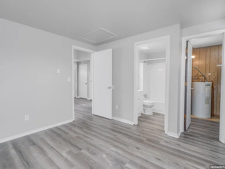 1031 Hunt Ave — Photo 20