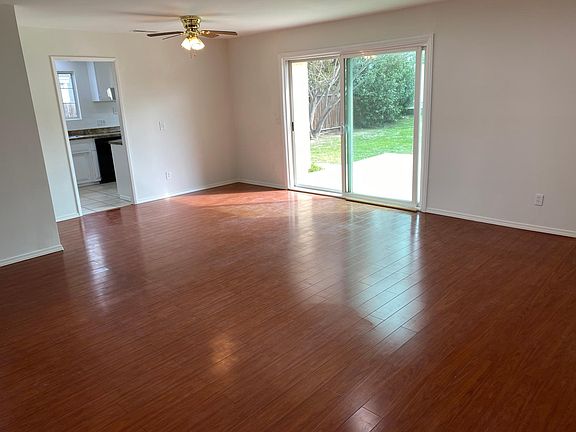4th image of 23400 Mobile St