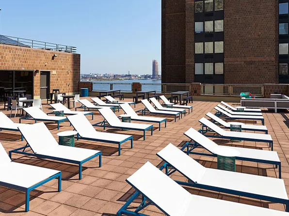 30 Waterside Plaza image 14 of 26