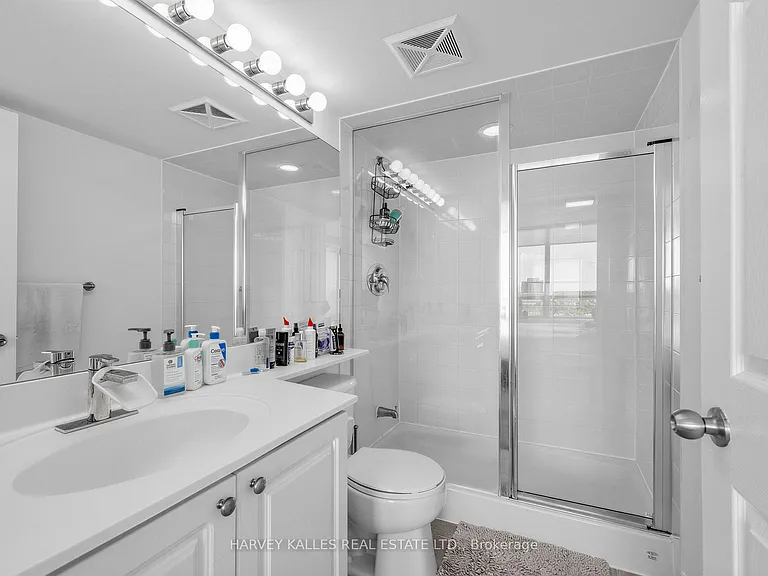 1369 Bloor St W #905 — Photo 23