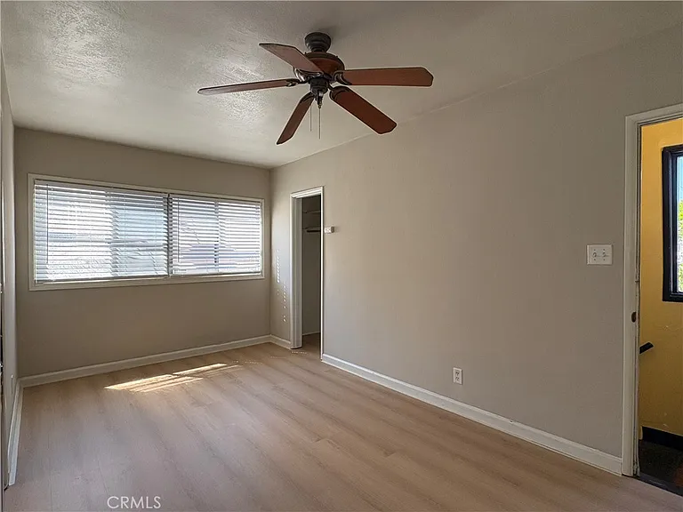 149 Bay Shore Ave #1R — Photo 11