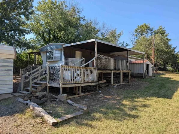 7376 W Frontier Rd, Salina, KS 67401
