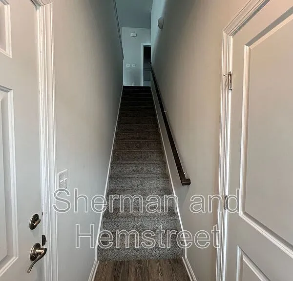 5035 Mimosa Dr #5035 MIMOSA DR — Photo 2