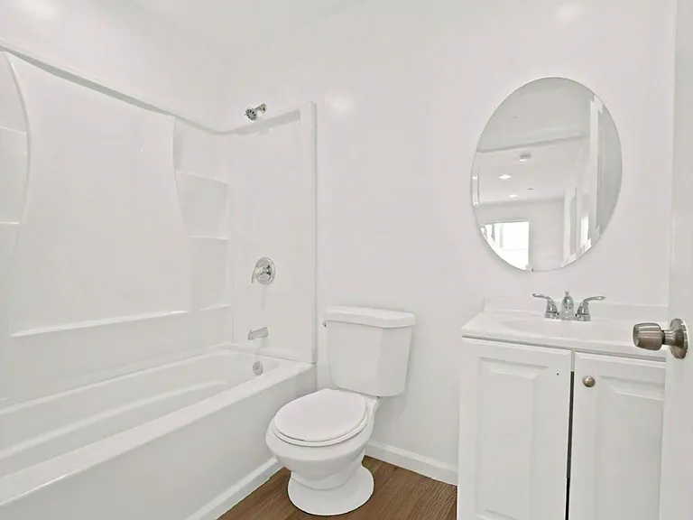 647 W 92nd St #1/2 — Photo 13
