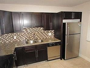 5th image of 158 Lakeview Drive #202