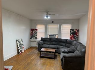 8 Spruce St, Rensselaer, NY 12144