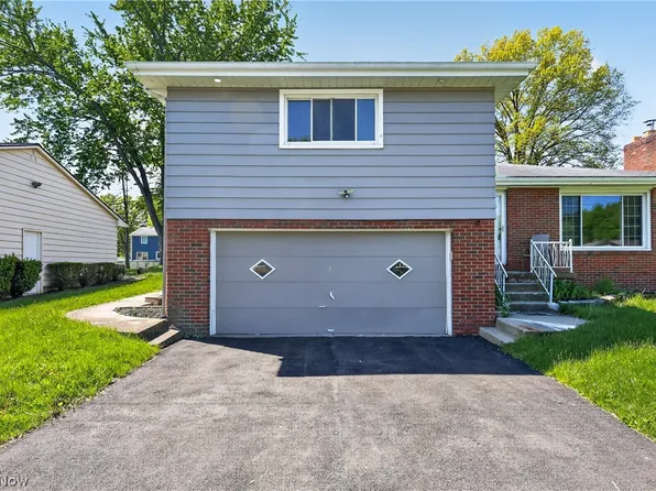 515 Murray Hill Dr, Youngstown, OH 44505