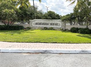 8520 SW 133rd Avenue Rd APT 318, Miami, FL 33183