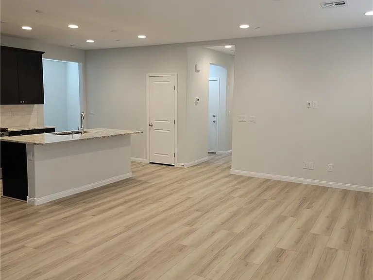 60 Cadence Crest Ave — Photo 4