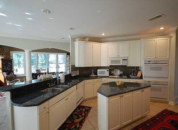 3rd image of 7627 Fairway Forest Dr N