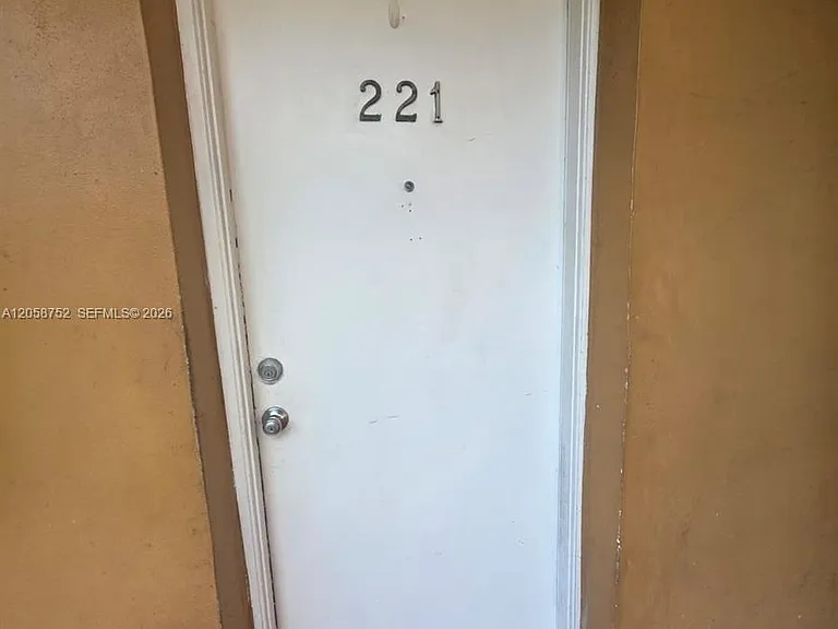 1330 W 54th St #221C — Photo 25