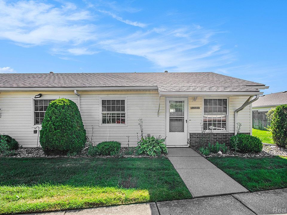1st image of 20833 Flora St