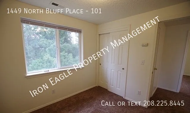 1449 N Bluff Pl #101 — Photo 3