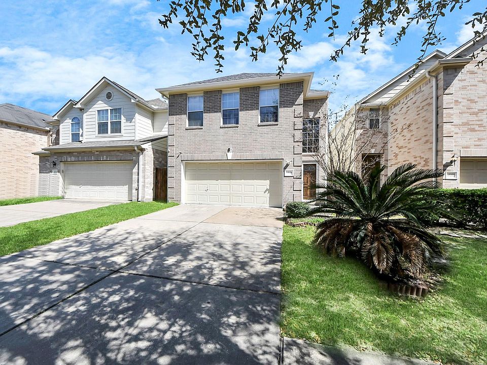 1st image of 10138 W Palm Lake Dr