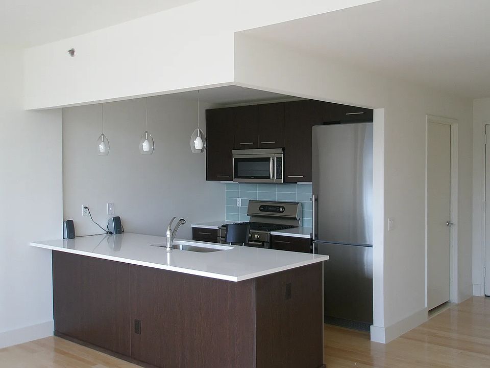 1st image of 5-09 48th Ave #3E