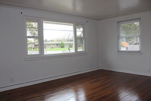 3rd image of 4164 Kalamazoo Ave SE