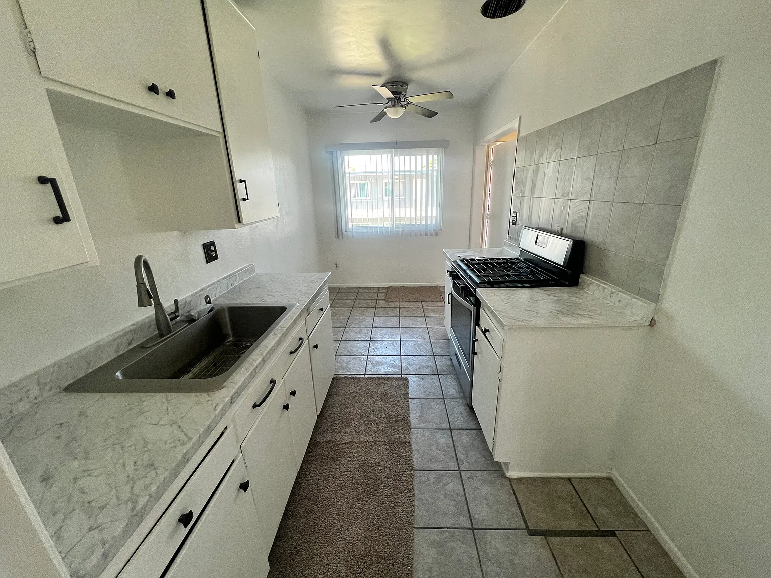 1 bed, 650 sqft, $1,950 — Photo 4