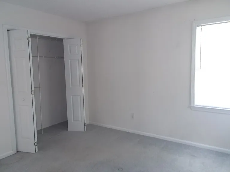 105 White Ash Ln — Photo 6