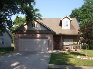 441 S Bradford St, Centralia, MO 65240