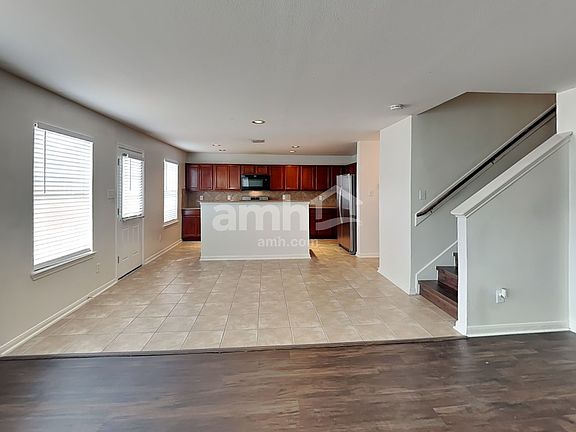 4th image of 18227 Walden Gate Ln