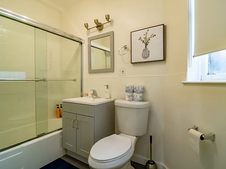 117 E Bellevue Pl #2 — Photo 16