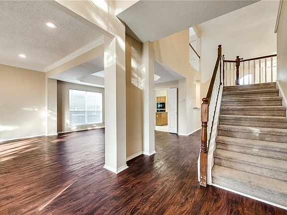 3rd image of 2448 Homestead Dr
