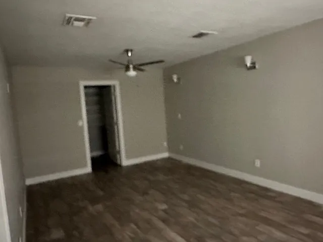 1416 E Del Rio Dr — Photo 14