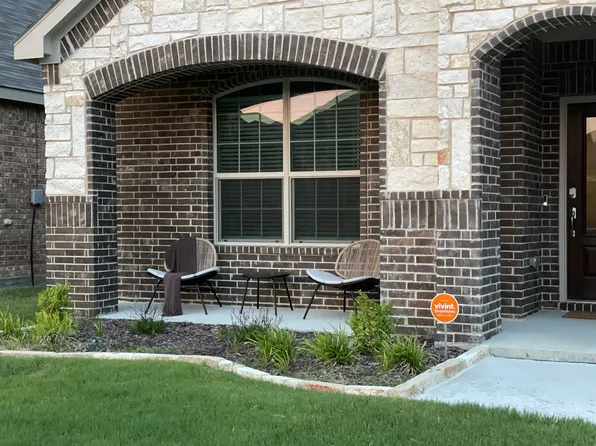 2130 Clarion Dr, Forney, TX 75126