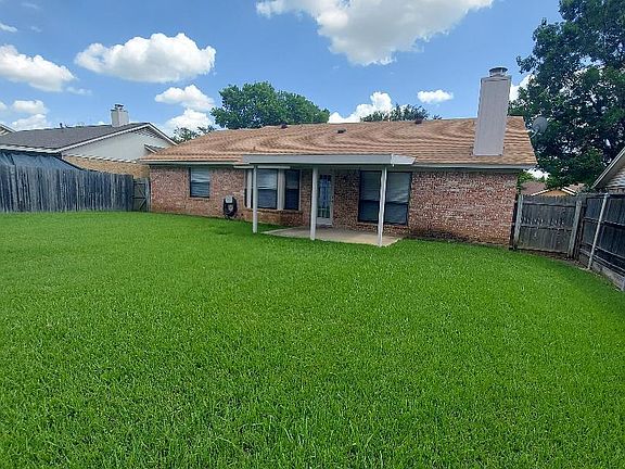 3rd image of 6629 Fair Oaks Dr
