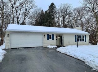 9 Bromwich Rd, New Hartford, NY 13413