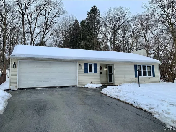 9 Bromwich Rd, New Hartford, NY 13413