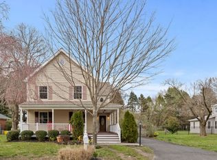 530 Village Rd W, Princeton Junction, NJ 08550