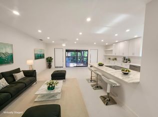 30 Pelican Pointe Dr APT 201, Delray Beach, FL 33483