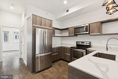 2028 E Fletcher St #2 Photo 1