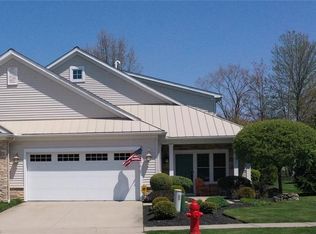 313 E Legend Ct, Highland Heights, OH 44143