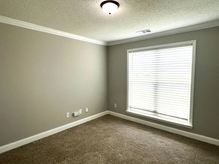 531 Edgarton Way — Photo 24