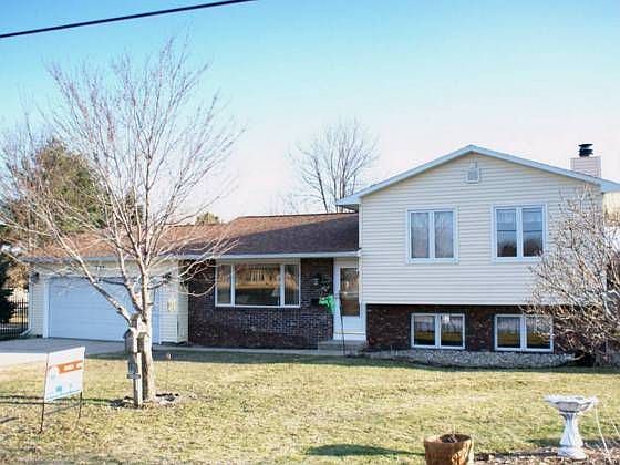 1st image of 770 Brookside Ave