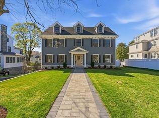 40 Foxcroft Rd, Winchester, MA 01890