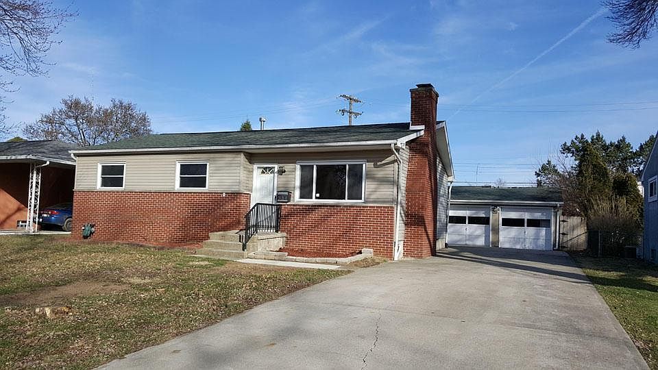 1st image of 334 Pineview Dr