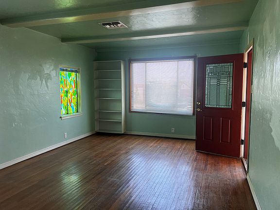 4th image of 1415 Highland Ave
