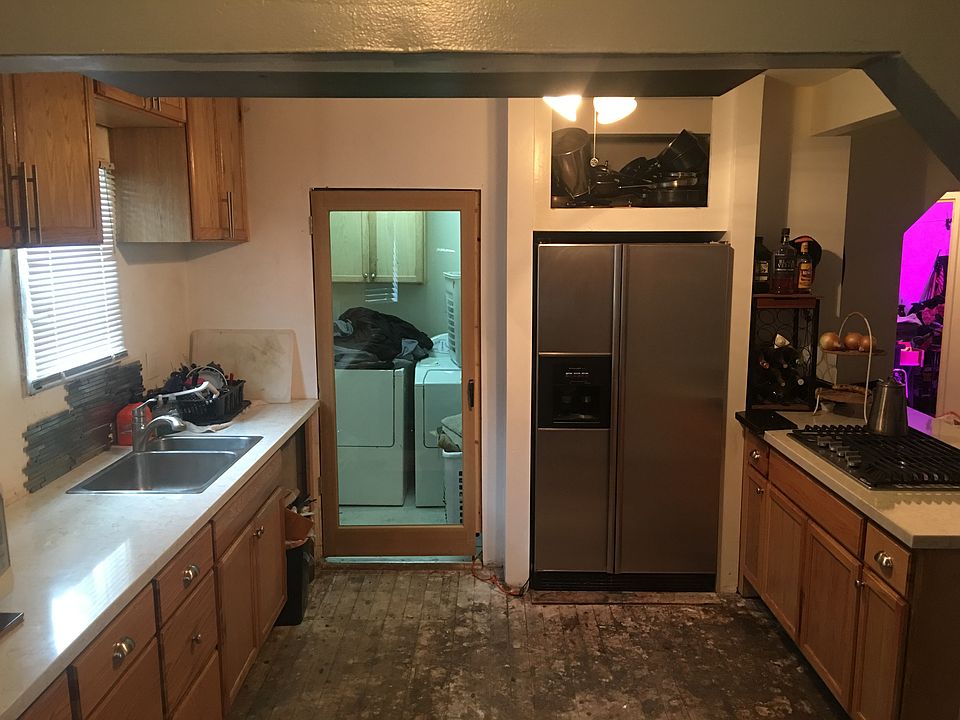 1st image of 916 Las Palmas Ave