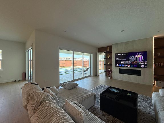 5th image of 3669 Manzanita Way