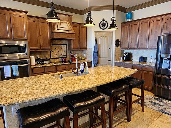 5th image of 217 Heather Ln