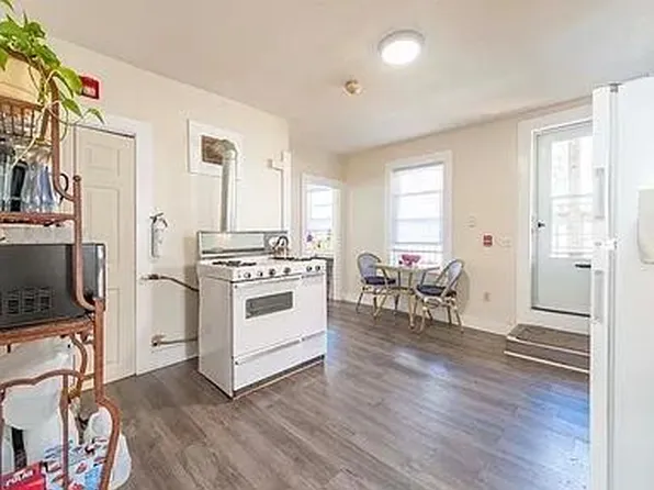 (undisclosed Address), Woonsocket, RI 02895